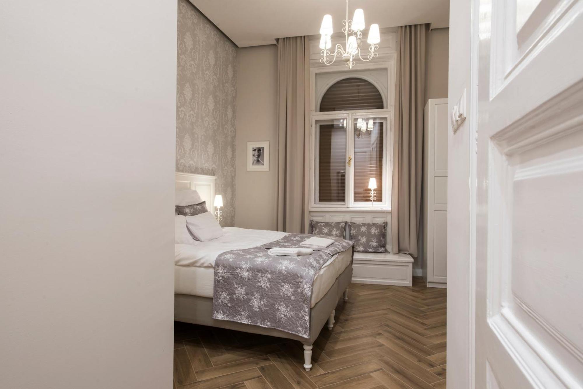 Serenity Boutique Budapest Luaran gambar